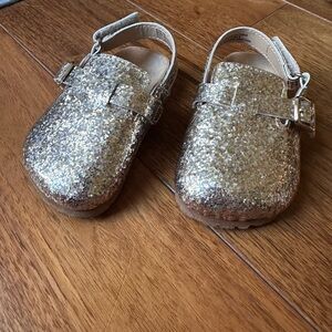 Baby GAP Glittery Gold Toddler Clogs